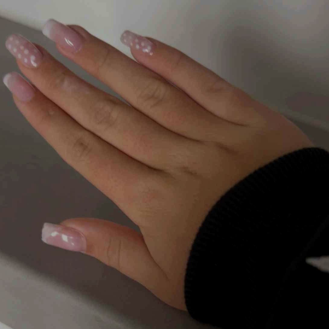Blushing Aura & Constellation Dots - Real Client Work by Eliya